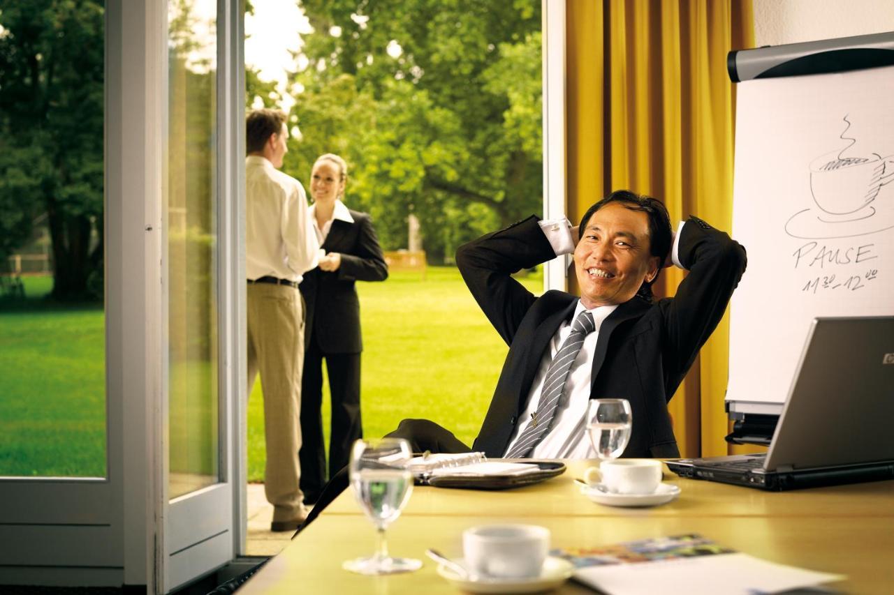 Park-hotel Am Rhein - Gesundheitshotel Und Residenzen 4*