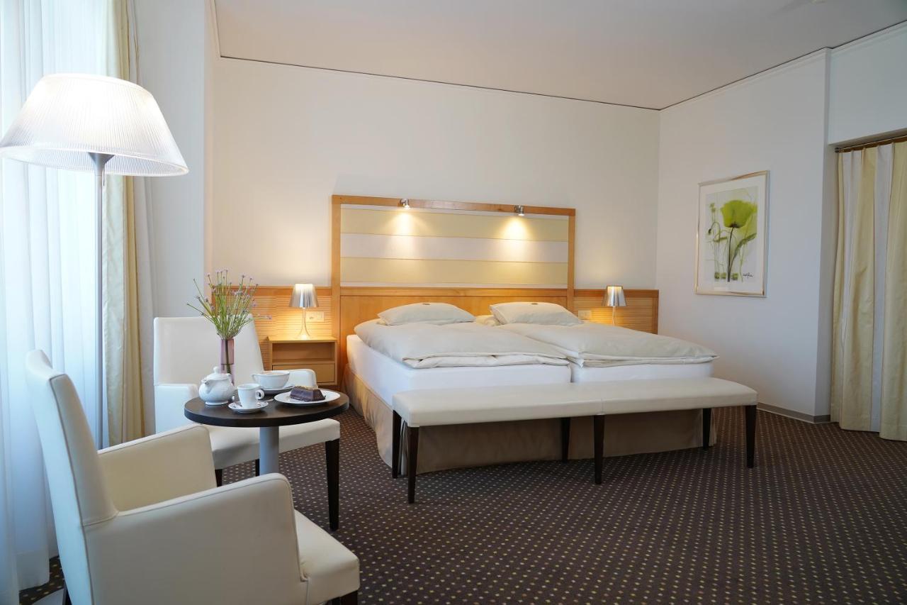 Park-hotel Am Rhein - Gesundheitshotel Und Residenzen 4*
